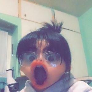 Meet your Posher, Karina